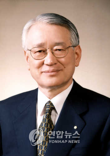 이영모 전 헌법재판관 (자료사진)
