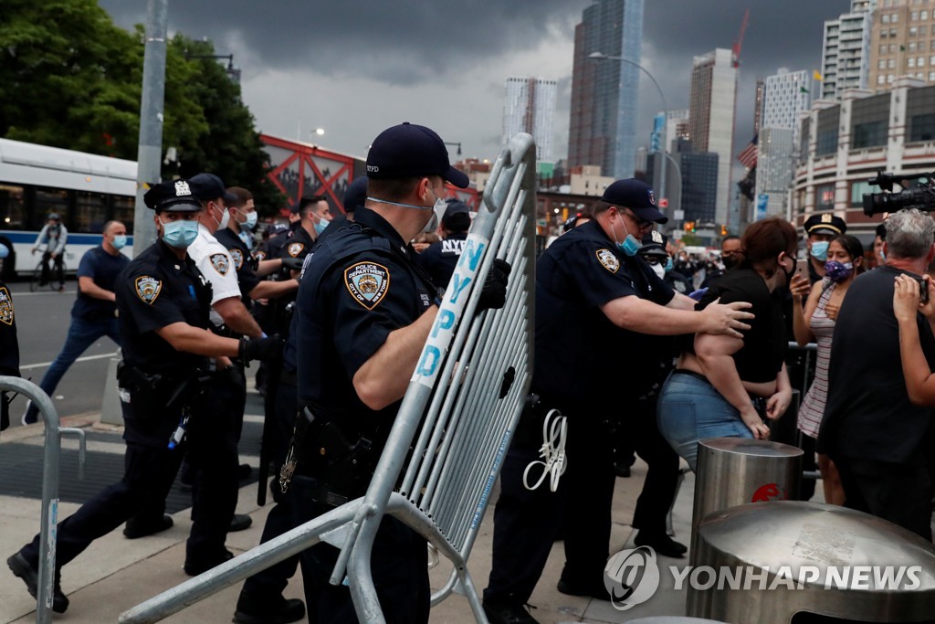 MINNEAPOLIS-POLICE/PROTESTS-NEW YORK
