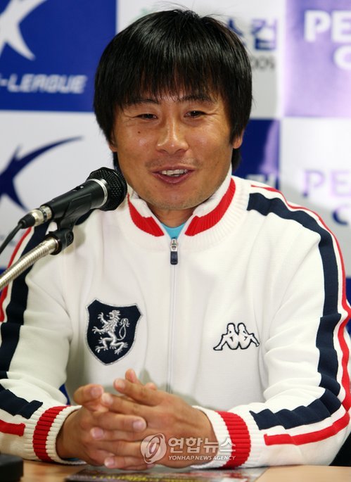 U-22 축구대표팀 코치로 추천된 김기동 << 연합뉴스DB >>