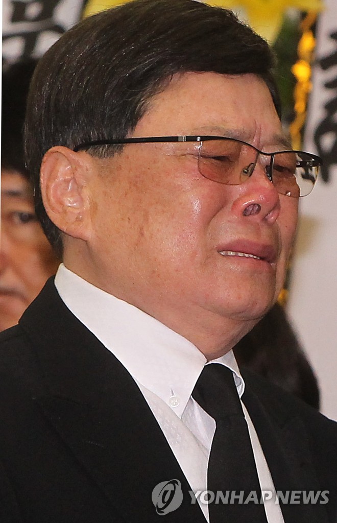 고 백남봉씨 조문하는 남보원