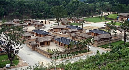 부여 백제문화단지 내 생활문화마을(자료사진)