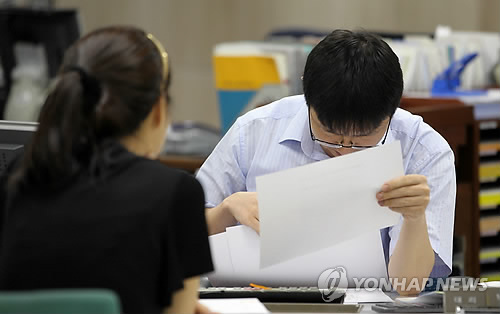 보험사 가계대출 늘고 연체율 소폭 상승 - 1