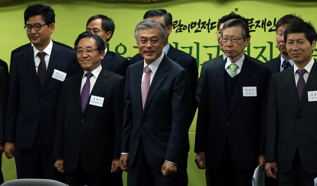 2012년 대선 당시 문재인 대통령과 최영도 변호사