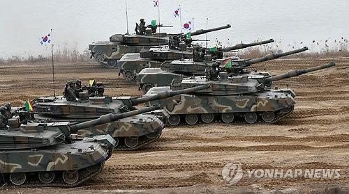 여군도 탱크 탄다…기갑·포병·방공병과 배치 허용 - 1