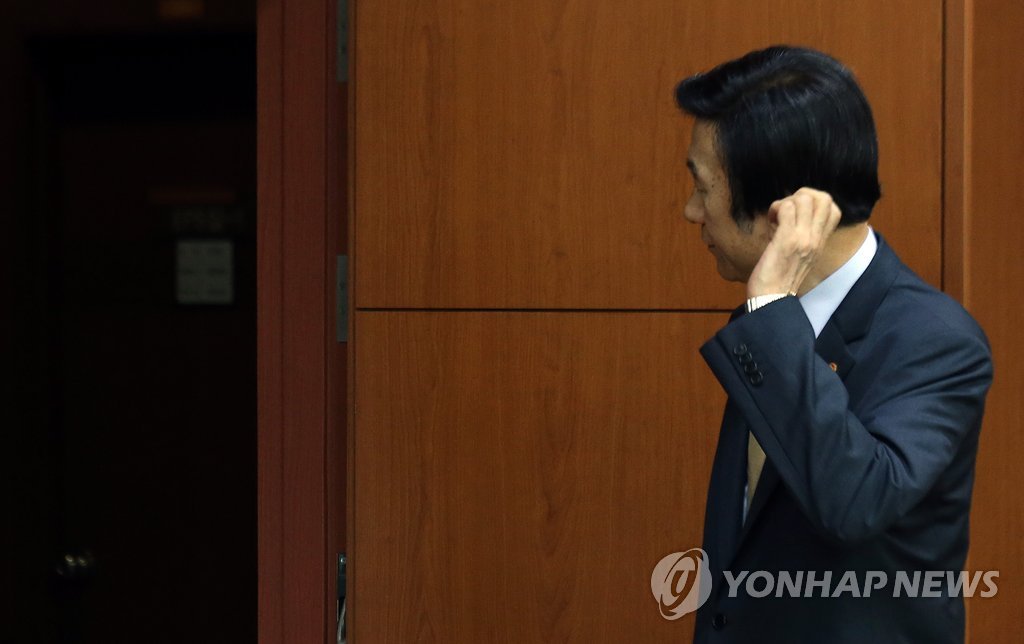 외교부 "日 집단자위권, 전가의 보도는 아니다"