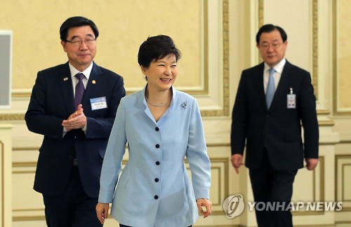 남북 최고지도자, 고위급 접촉 CCTV로 살펴봤다 - 2