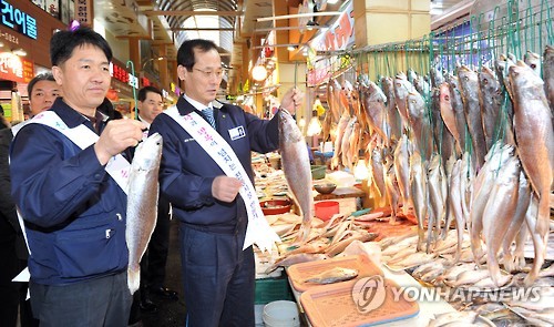 전통시장 방문한 현대차 노사 대표