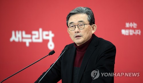 공천관련 브리핑하는 이한구 위원장