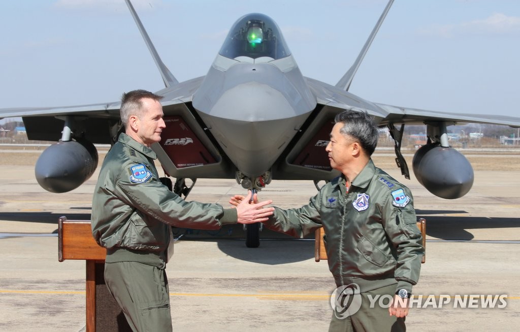 F-22 한반도 전개...'한미동맹 힘' 확인