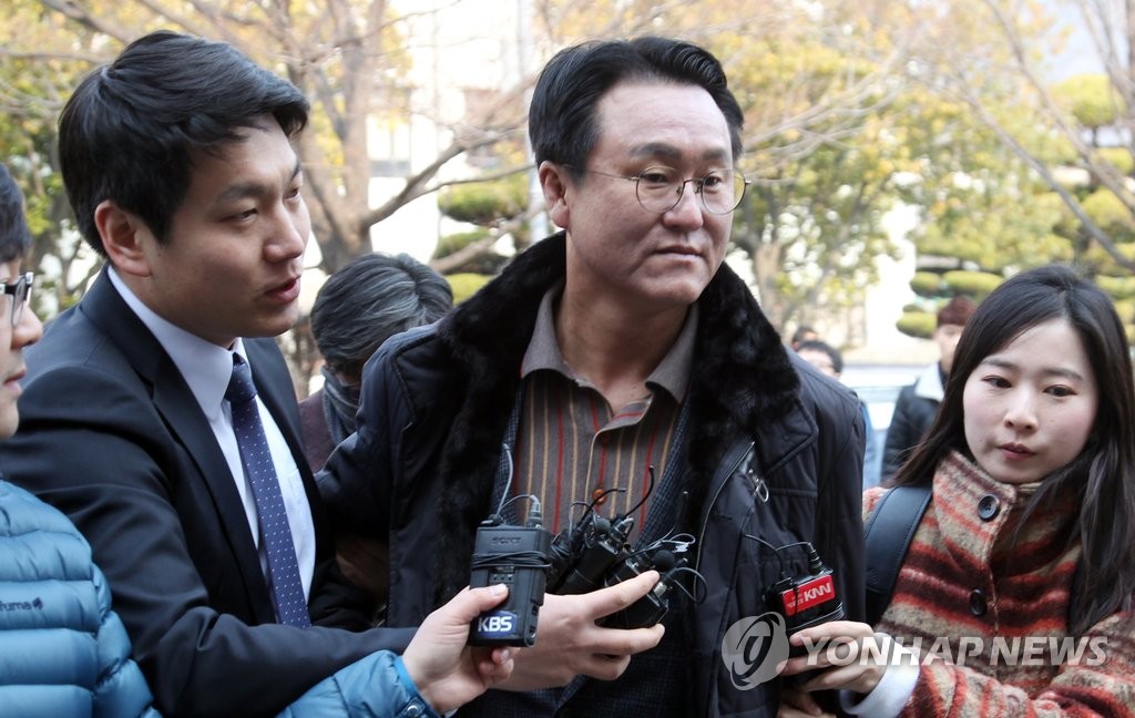 굳게 입 다문 박치근 경남FC 대표