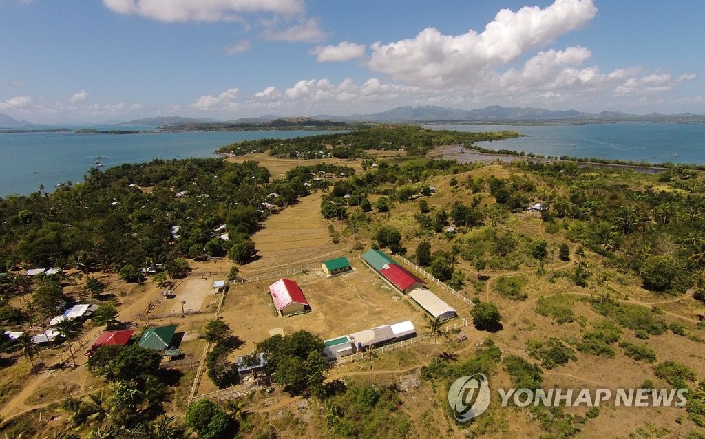 대학적십자사, 판탈란섬 하나뿐인 토홍초등학교 재건