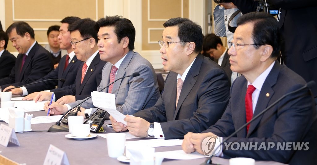 일자리 당정 인사말하는 김정훈 정책위의장