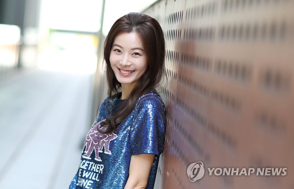 SBS 주말극 '그래,그런거야' 주연 윤소이