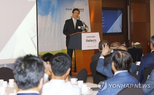 이동걸 산은회장 "대우조선 추가지원 신중하게 판단"(종합) - 2