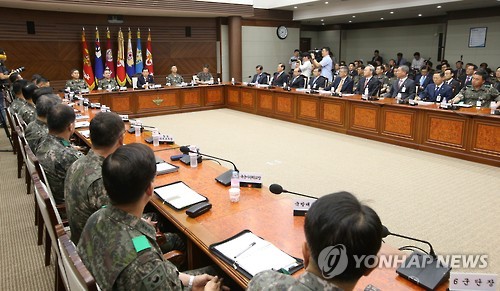 한민구 "北 도발 지속하면 자멸" 경고…전군 주요지휘관회의(종합2보) - 3