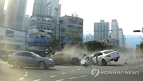 17명 인명피해 광란의 질주 외제차
