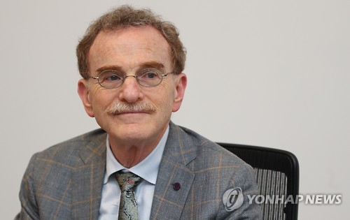 랜디 셰크먼 교수
