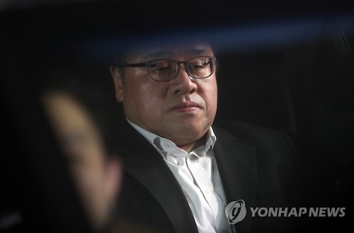 심야조사 마치고 구치소로