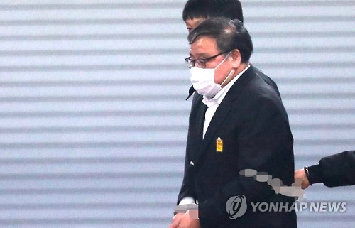 구속 전 피의자 심문 받은 안종범