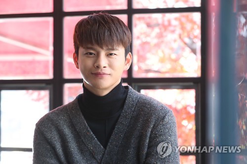 입대 사흘만에 귀가한 서인국, 27일 재검받는다 - 1