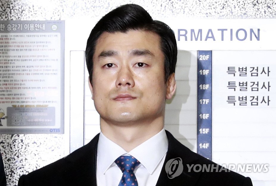 피의자 신분으로 소환된 이영선