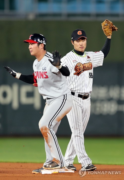 오지환 2루타
