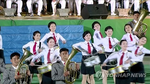 북한 '최대 명절' 김일성 생일 맞아 대대적 축제