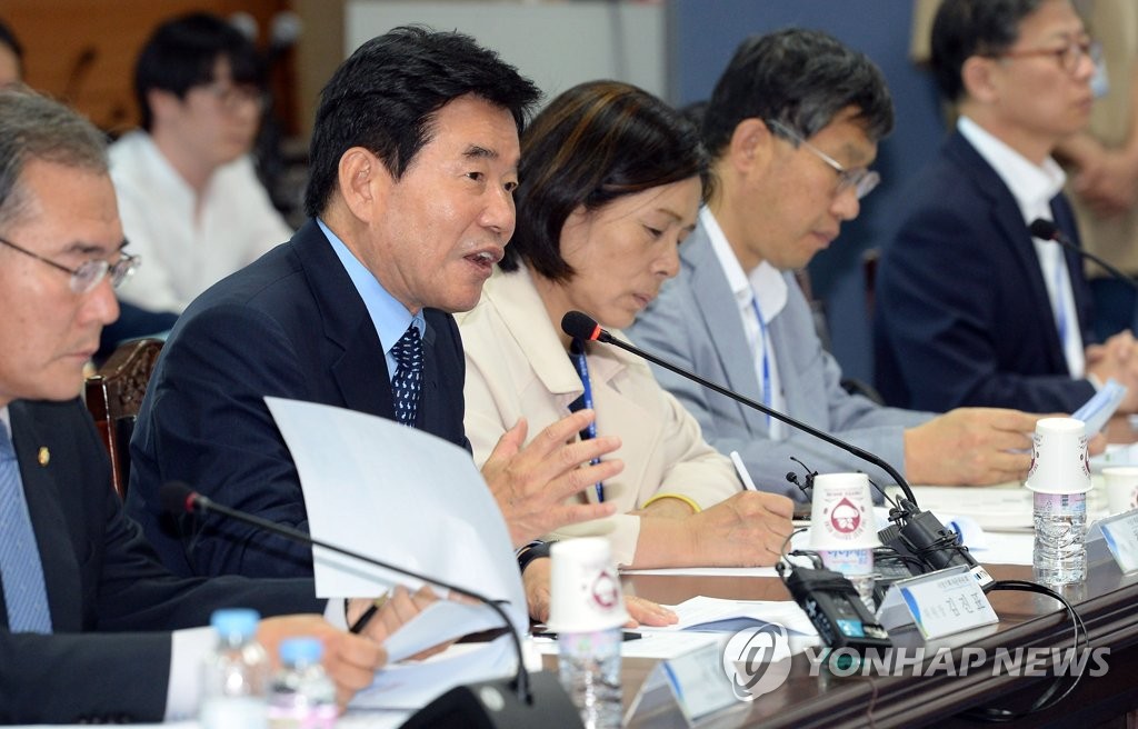 발언하는 김진표 국정기획자문위원장
