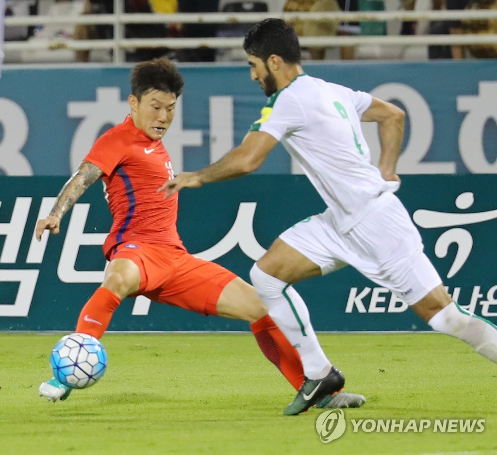 스피드 살려 돌파하는 황일수