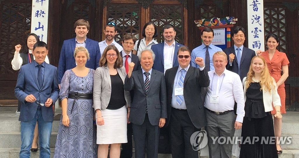 러시아 차세대 경제전문가 13명 초청