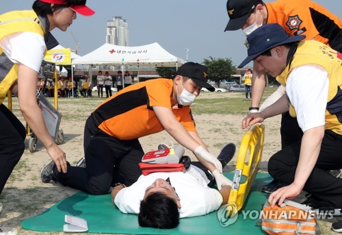 '응급환자 발생 시엔 이렇게'