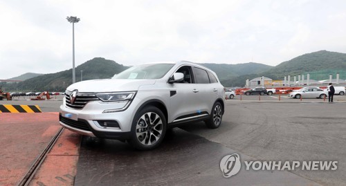 QM6 마산가포신항서 유럽 수출