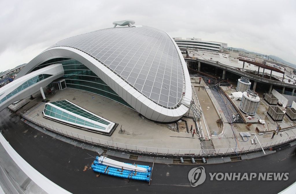 인천공항 제2여객터미널 막바지 공사중