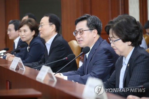 혁신성장 장관회의 주재하는 김동연 부총리