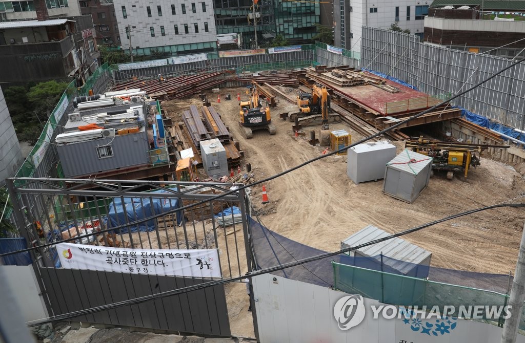박정희 기념공원 의혹으로 공사 중단된 동화동 주차장 사업