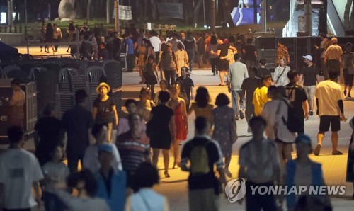 부산 첫 열대야 야간 산책