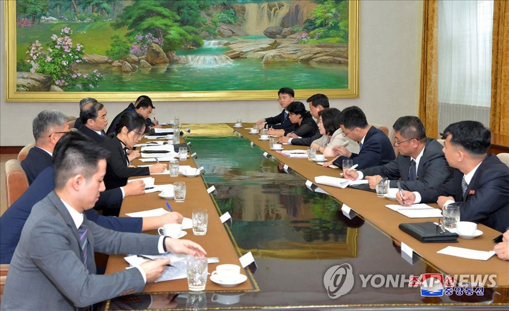 쿵쉬안유 중국 부부장-최선희 북한 외무성 부상 회담