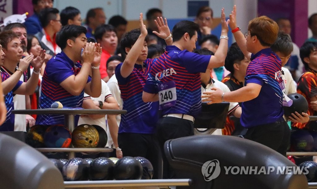 '금메달' 예감하는 남자볼링