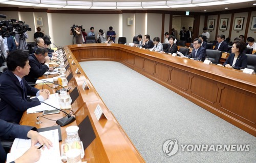 발언하는 김동연 부총리