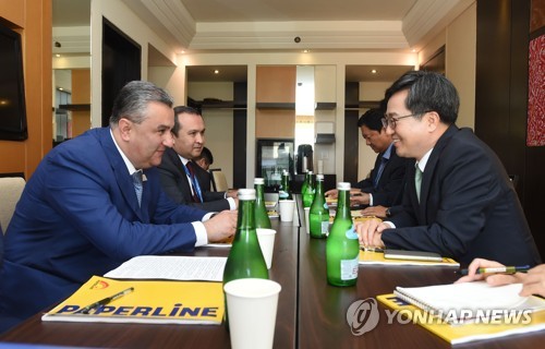 김동연 부총리, 홀무라도프 우즈벡 부총리 면담