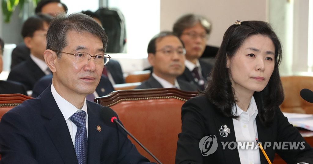 질의 듣는 안철상 법원행정처장
