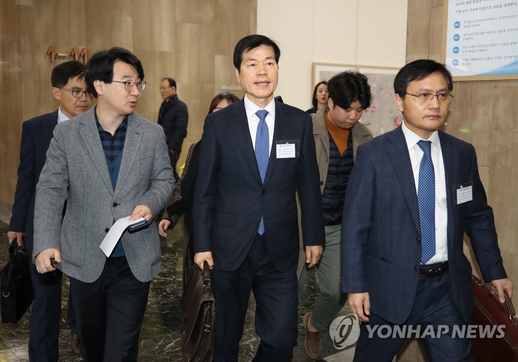 질문받는 김태한 삼성바이오로직스 대표이사