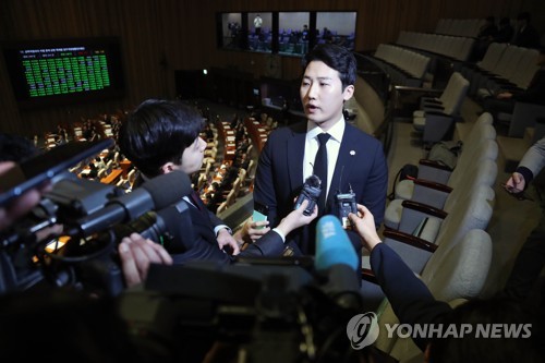 윤창호법 통과 지켜본 윤창호 군 친구