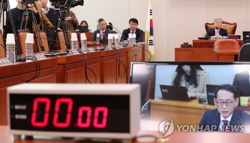 열지 못한 법사위 회의