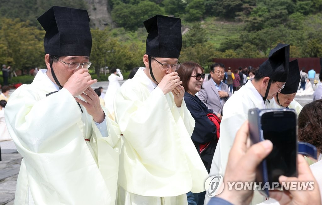 김경수 지사와 민홍철 의원