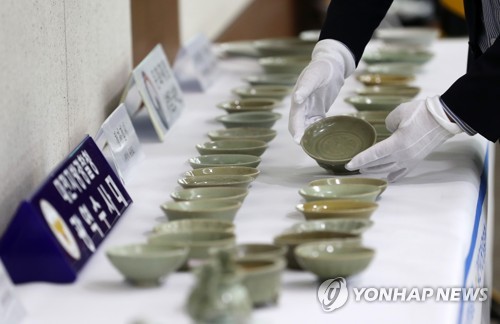 경찰에 압수된 신안해저 유물