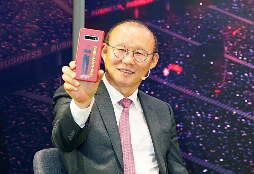 Samsung unveils Park Hang-seo phone in Vietnam Samsung unveils Park Hang-seo phone in Vietnam