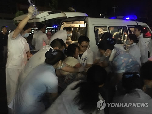 中 쓰촨성서 규모 6.0 지진…6명 사망·75명 부상