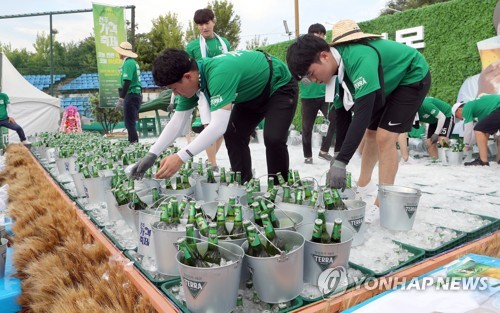 "시원한 가게 맥주입니다"
