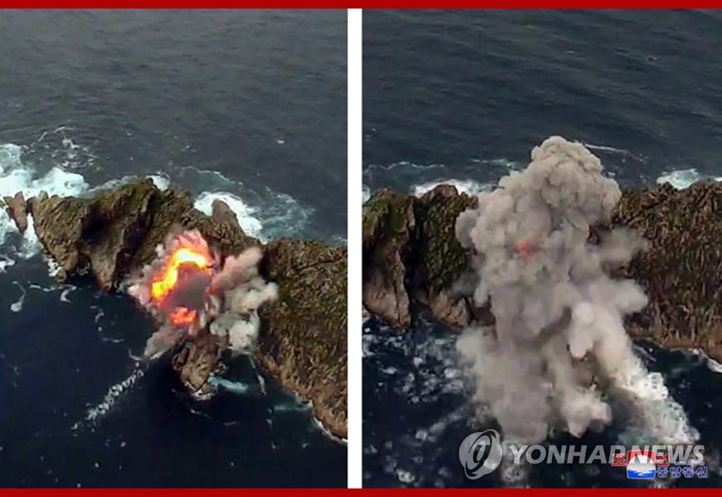 북한 어제 '새 무기' 시험사격 공개…돌섬 타격